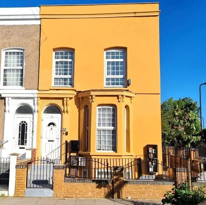 Lovely 3Bedroom Apartment London