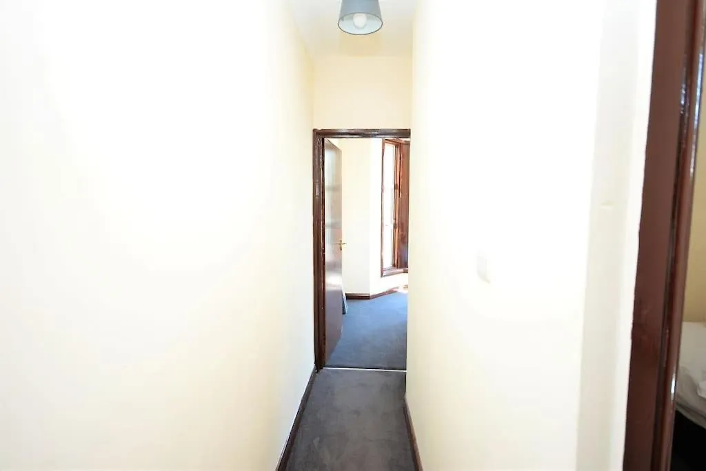 Lovely 3Bedroom Apartment London 0*,  United Kingdom