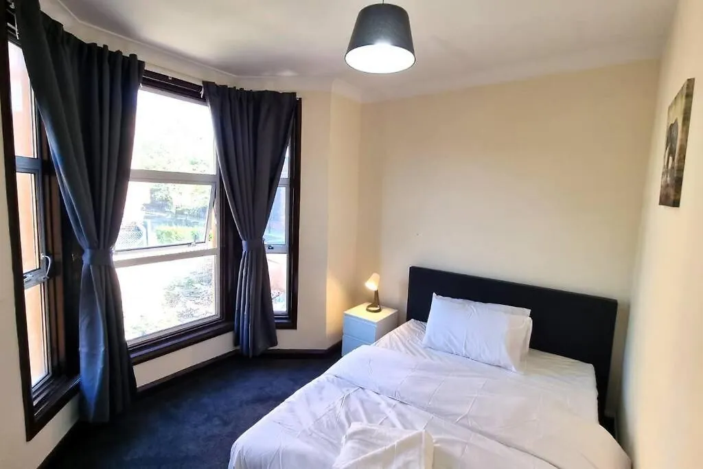 Lovely 3Bedroom Apartment London